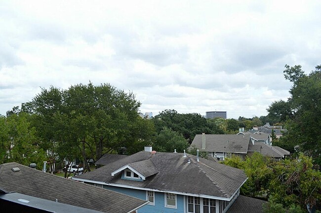 Building Photo - 3717 Stanford St