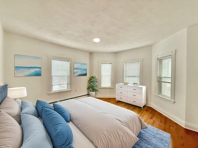 Building Photo - 186 Arlington St