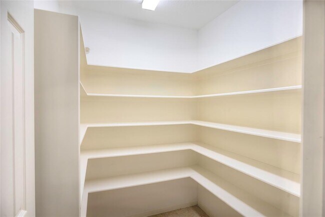 Building Photo - 2327 Centerbrook Ln