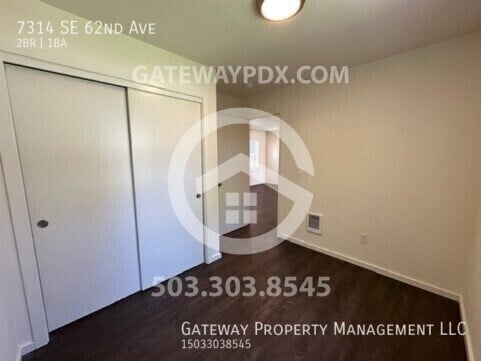 Building Photo - 7314 SE 62nd Ave