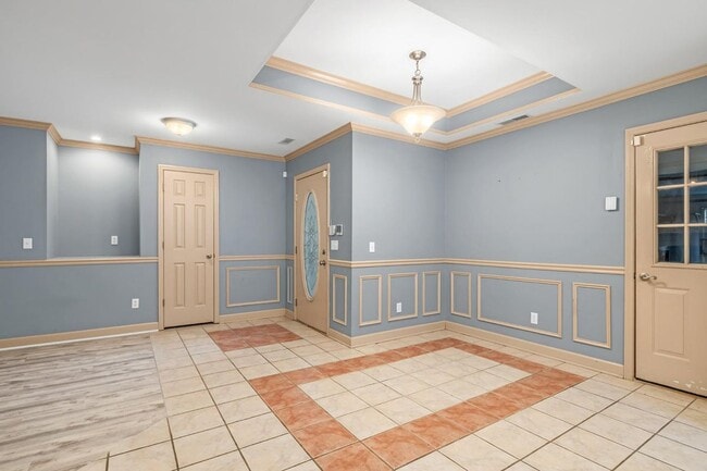 Building Photo - 2075 Igou Crossing Dr