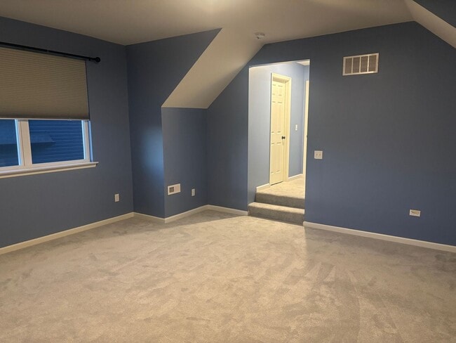 Building Photo - 708 Alban Aly