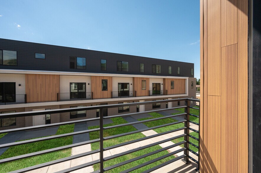 Building Photo - 567 W 620 N