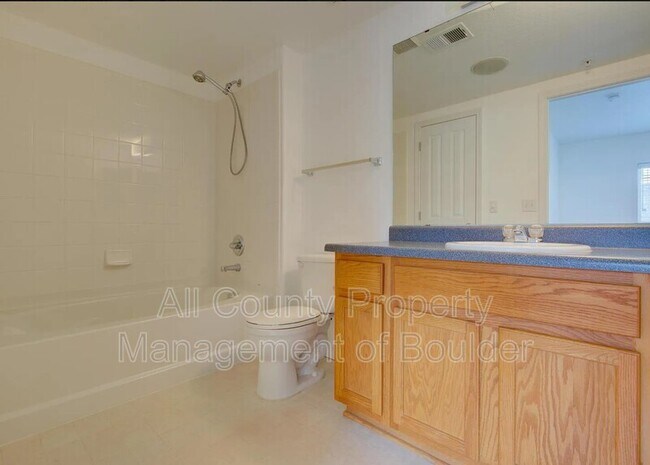 Building Photo - 14300 Waterside Ln