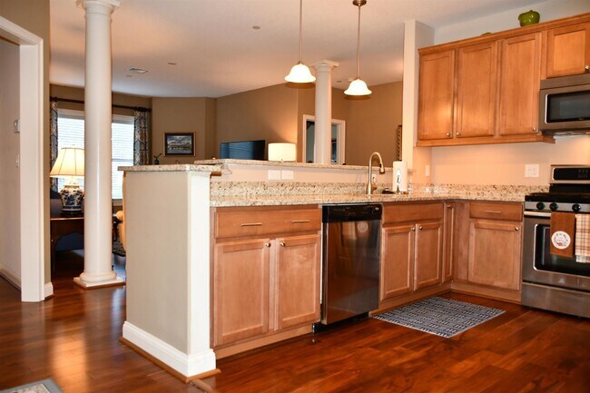 Building Photo - 80 Carriage Way