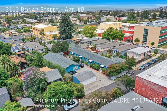 Building Photo - 2112 Bonar St