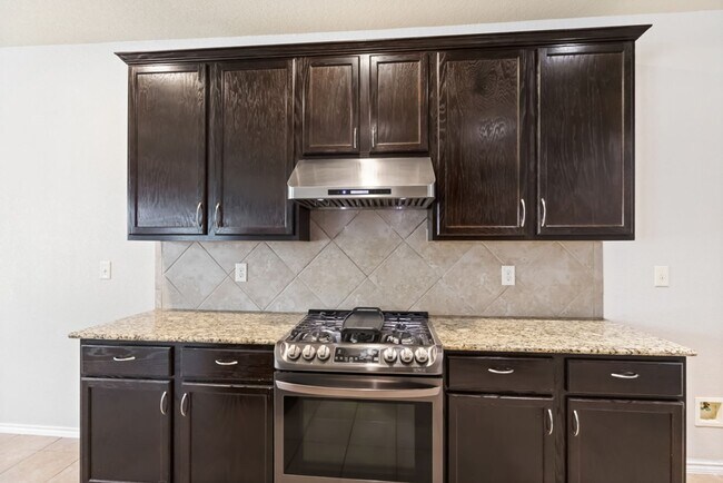 Building Photo - 426 Tequila Ranch