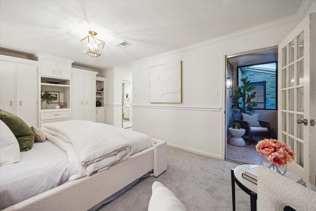 Building Photo - 6721 Belmont St