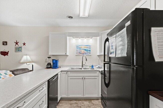 Building Photo - 1890E Auburn Ln