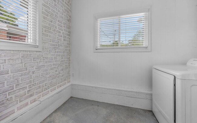 Building Photo - 8308 Nathan Ave