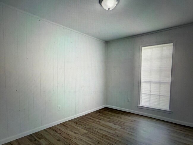 Building Photo - 4838 Shayne Ln