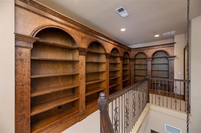 Building Photo - 5901 Waterview Ct