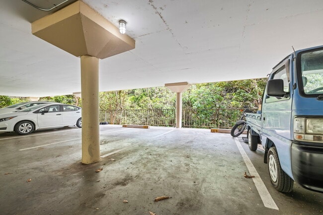 Building Photo - 95-269-269 Waikalani Dr