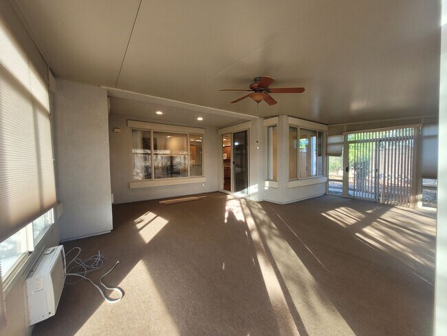 Building Photo - Sun City Lincoln Hills - Quiet courtyard with garden service & solar electric