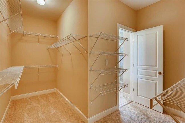 Building Photo - 4018 Creekshire Trl