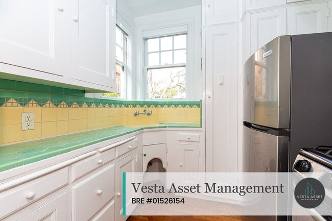 Building Photo - 1460-1462 Jefferson Street