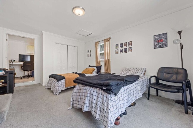 Building Photo - Now Showing for August 6th Move-In