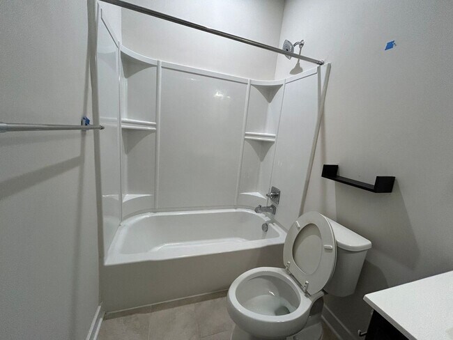 Building Photo - Welcome to our 3 Bedroom Townhome in Norfo...