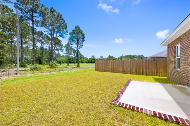 Building Photo - 4 Bedroom Home Near NAS Pensacola