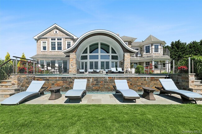 Building Photo - 61A S Bay Ave