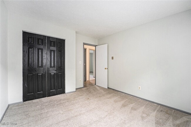 Building Photo - 1492 Ansonia Ave