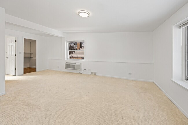 Building Photo - 41 Hackberry Ln