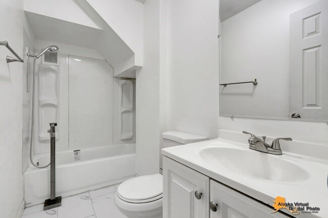 Building Photo - 12636 Silver Fox Ln