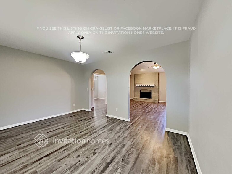 Building Photo - 919 Cypress Dr