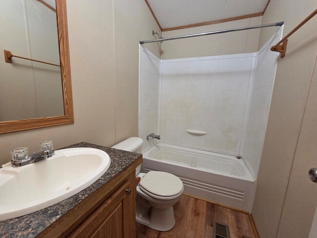 Building Photo - 169 Fort Worth St