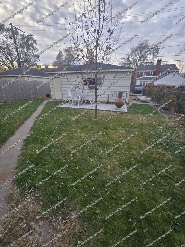 Building Photo - Updated Munster Cape Cod