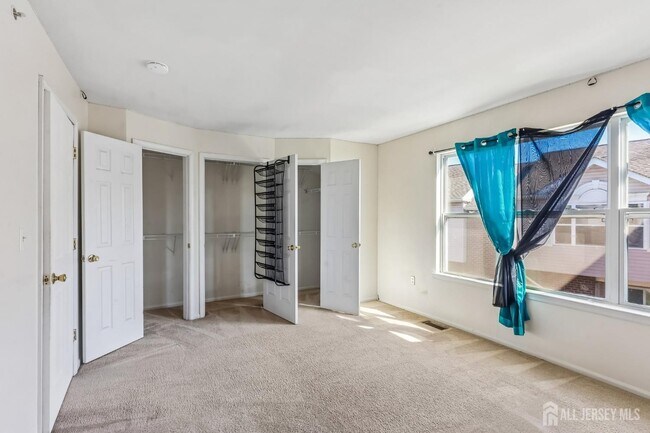 Building Photo - 544 Great Beds Ct