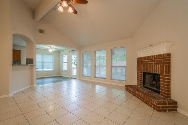 Building Photo - 1832 Camas Dr