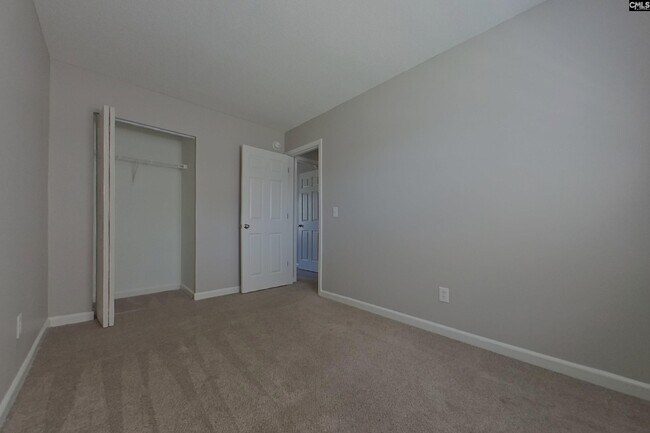 Building Photo - 521 Halleck Ln