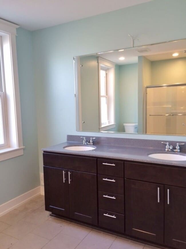 Building Photo - Welcome to your dream home in the heart of Lawrenceville!