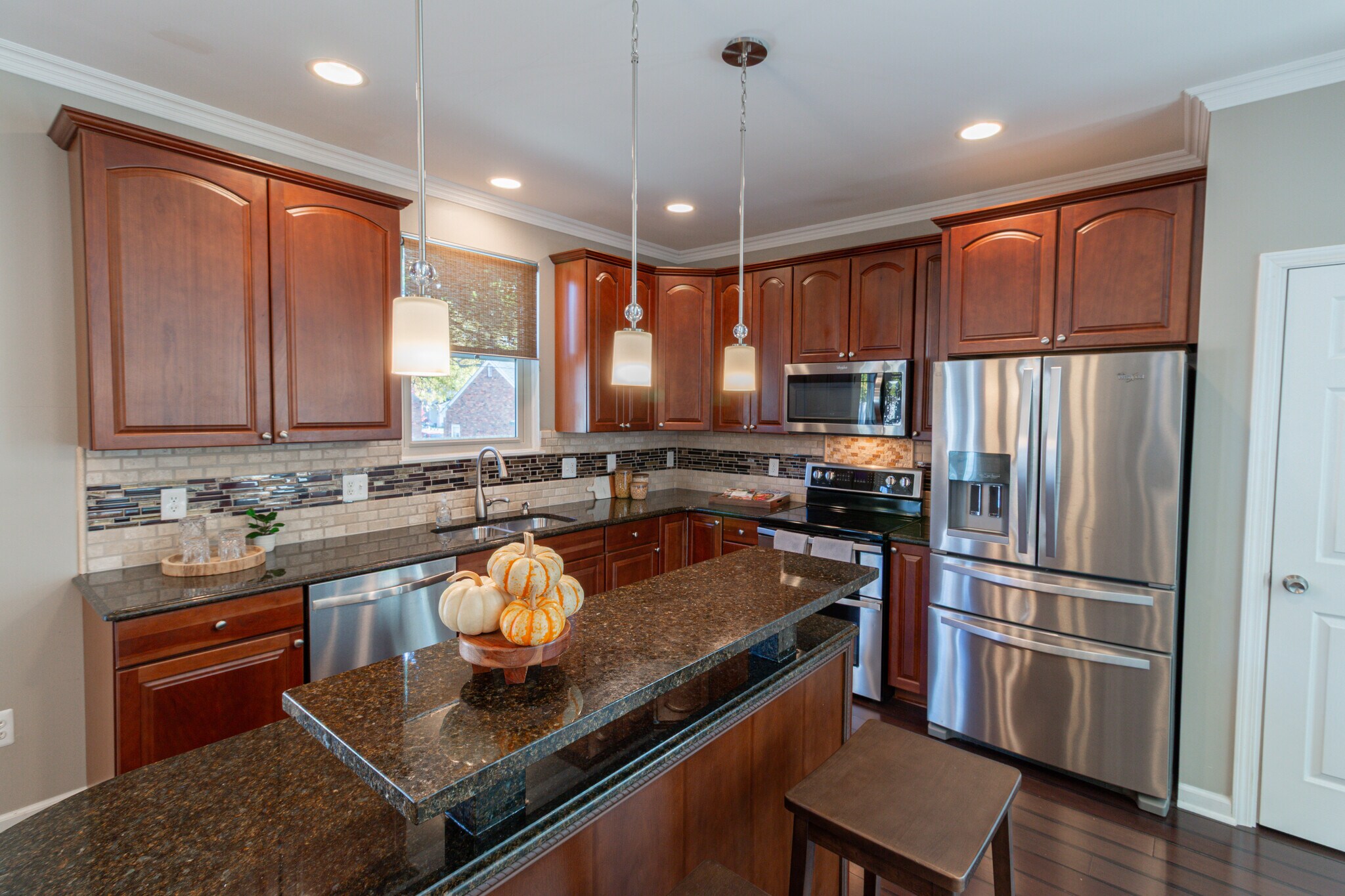 Building Photo - 3334 Cummings Ave