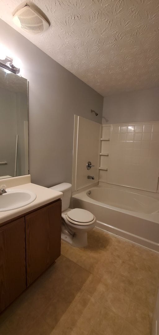 Building Photo - Open House on  Spacious Condo on 7/13/25 S...