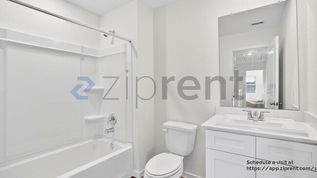 Building Photo - 3104 Nori Shores Dr