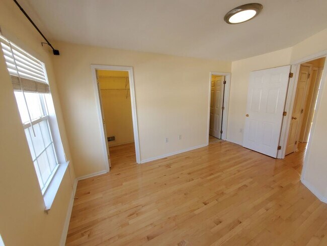 Building Photo - Rare opportunity to reside in the beautifu...