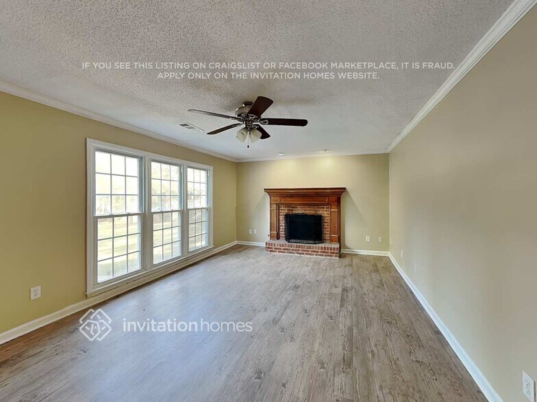 Building Photo - 2850 Carnegie Way SW