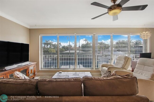 Building Photo - 180 Isle of Venice Dr