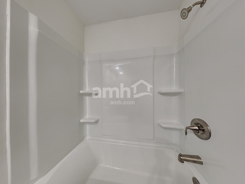 Building Photo - 1191 Tan Tara Trail