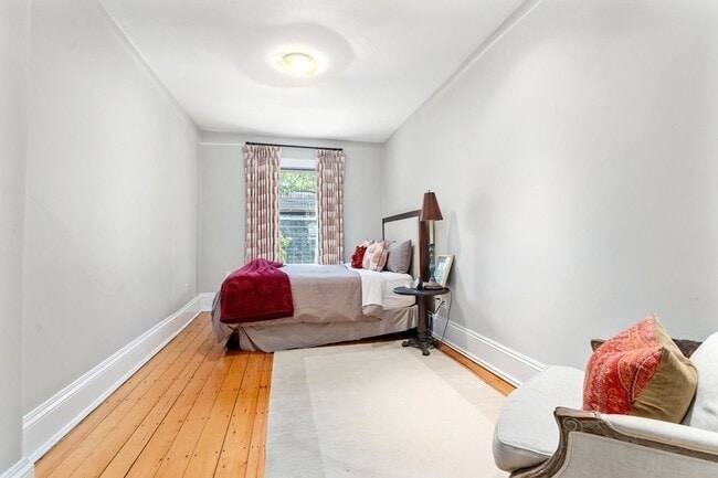 Building Photo - 48 Appleton St