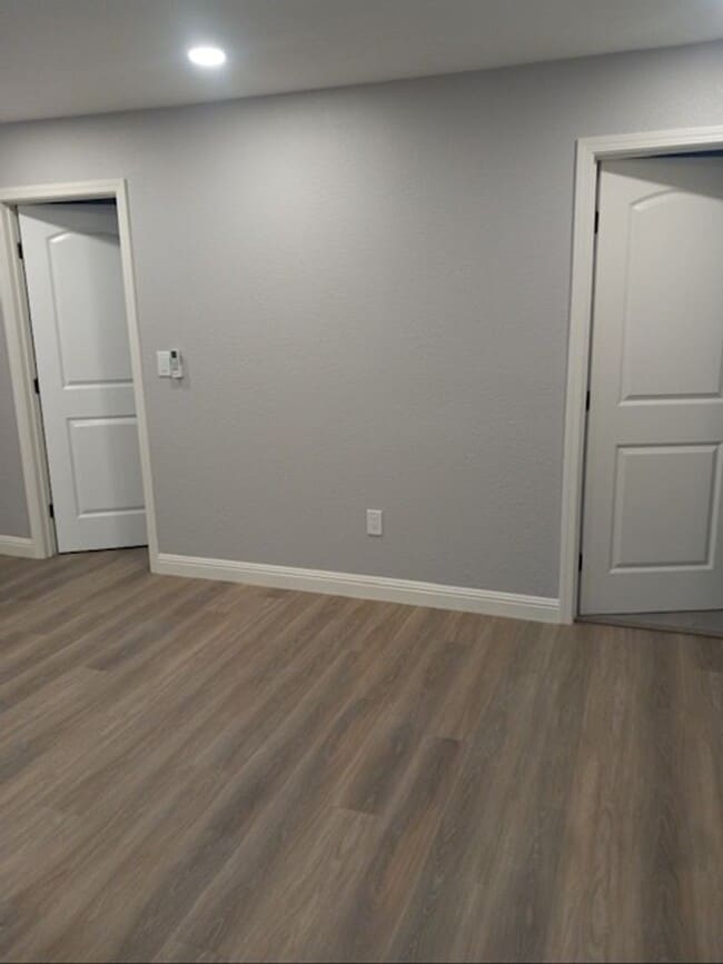 Building Photo - Commuters dream location, 1 bedroom apartment a few blocks from highway 680