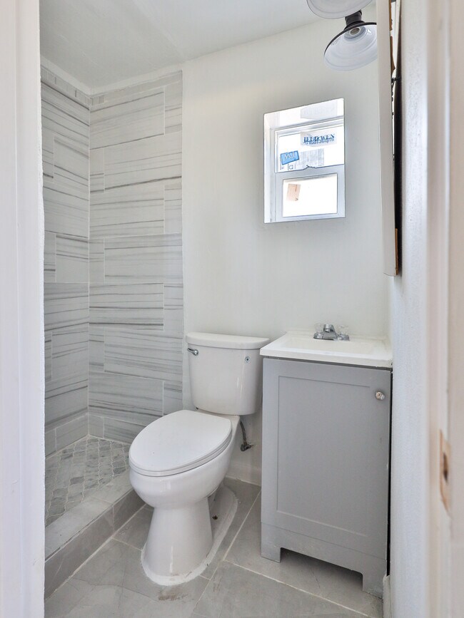 Building Photo - 47 NW 151st St