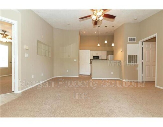 Building Photo - 5112 Park Central Dr