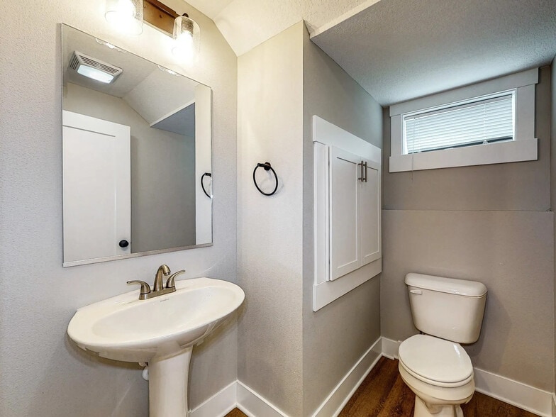 Building Photo - 317 Washington Ave