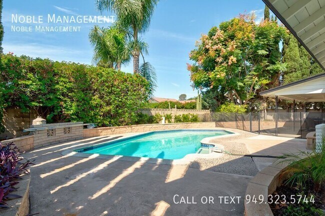 Building Photo - 700 S Yorba St