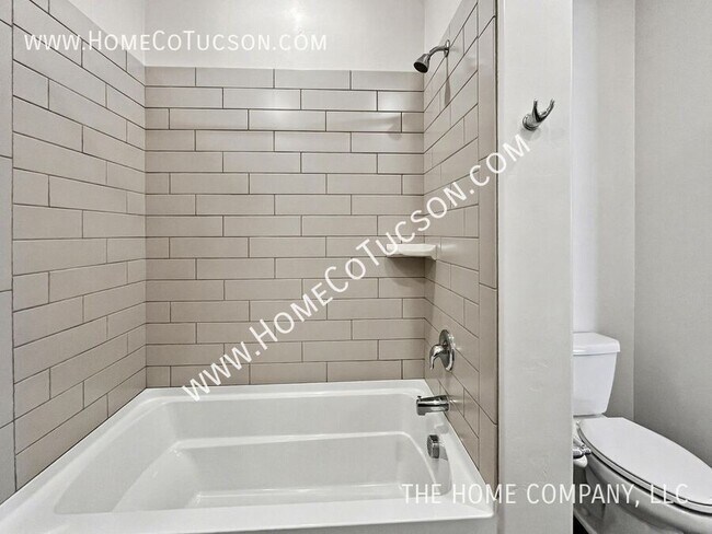 Building Photo - 8073 S Jaeger Pl