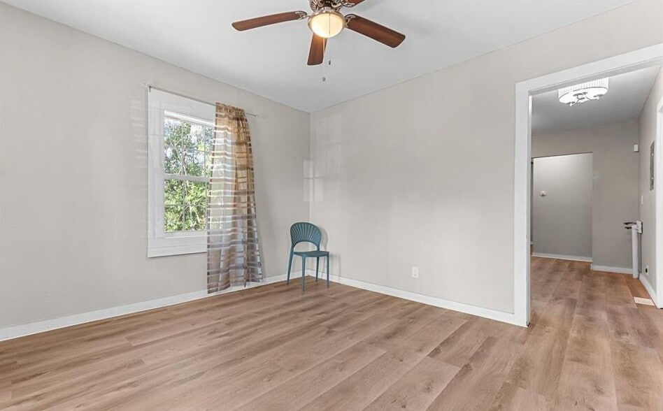 Building Photo - 2164 Monroe Ave