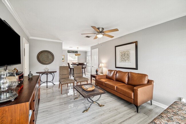 Building Photo - 5006 Idaho St